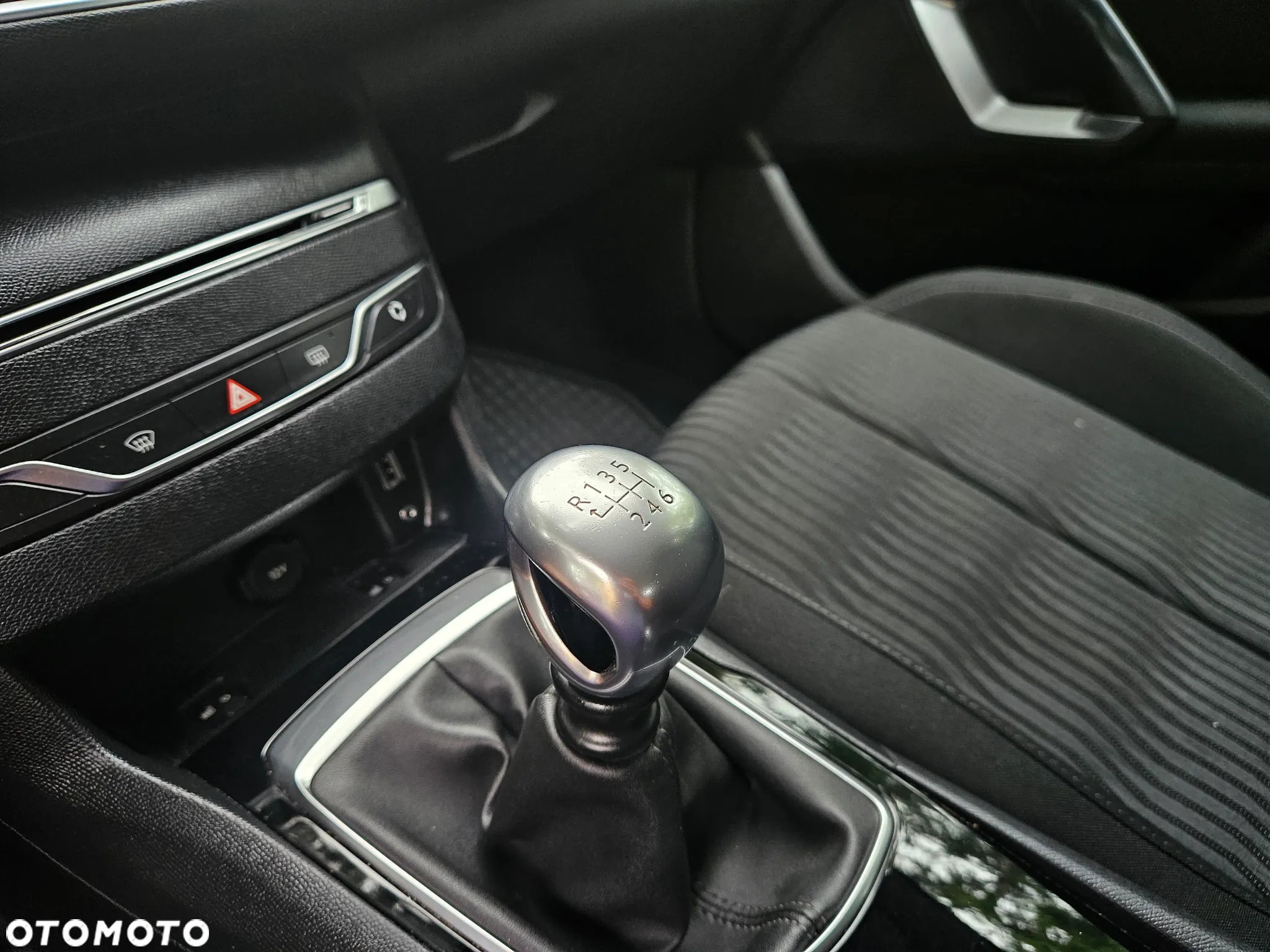 Peugeot 308 BlueHDi FAP 120 Stop & Start Allure - 23