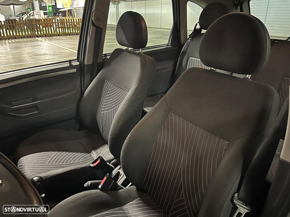 Opel Meriva 1.3 CDTI Cosmo - 14