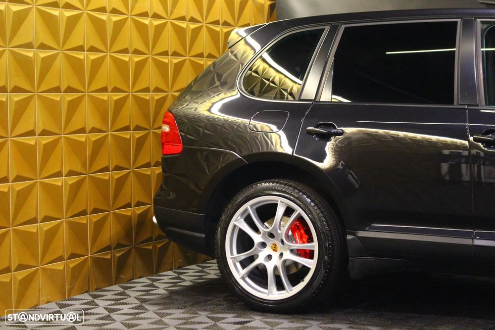 Porsche Cayenne Tiptronic - 8