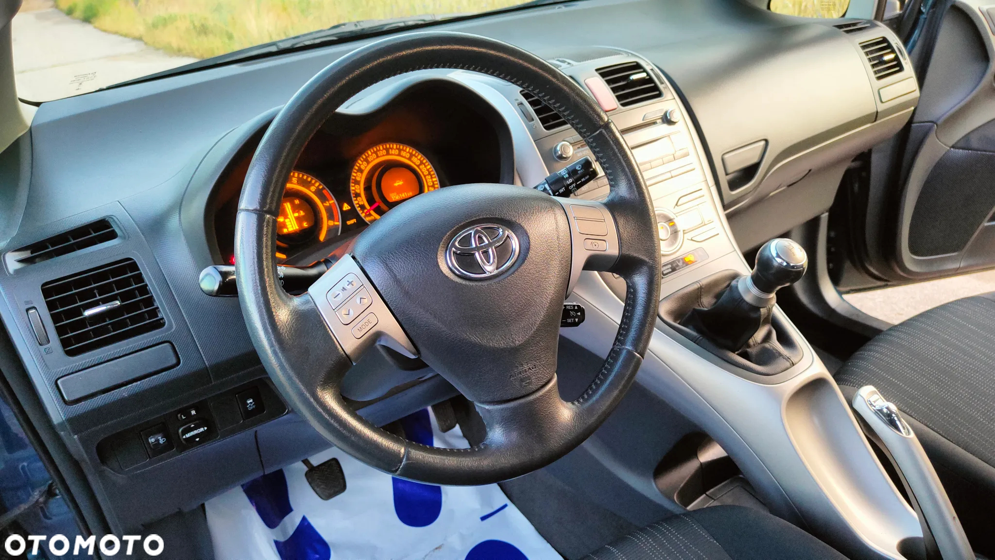 Toyota Auris 1.6 VVT-i Premium - 20