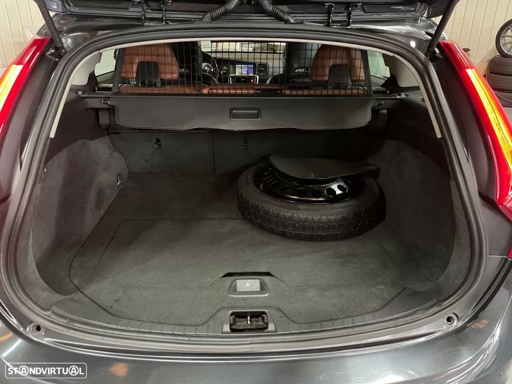 Volvo V60 D2 Summum - 20