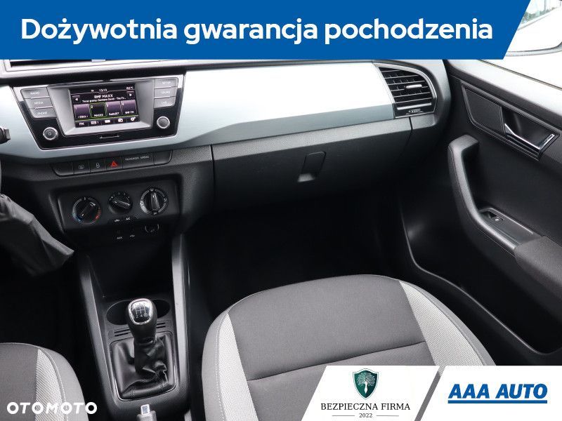 Skoda Fabia - 10