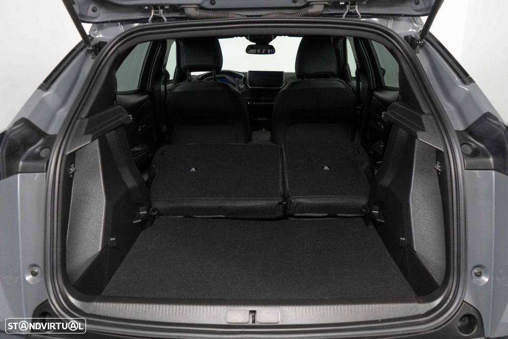 Peugeot e-2008 54 kWh Allure - 23