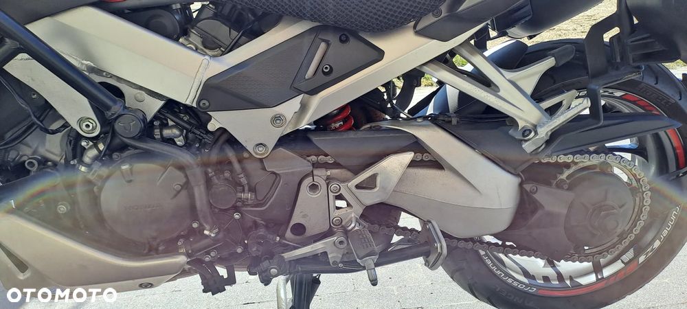 Honda VFR - 9
