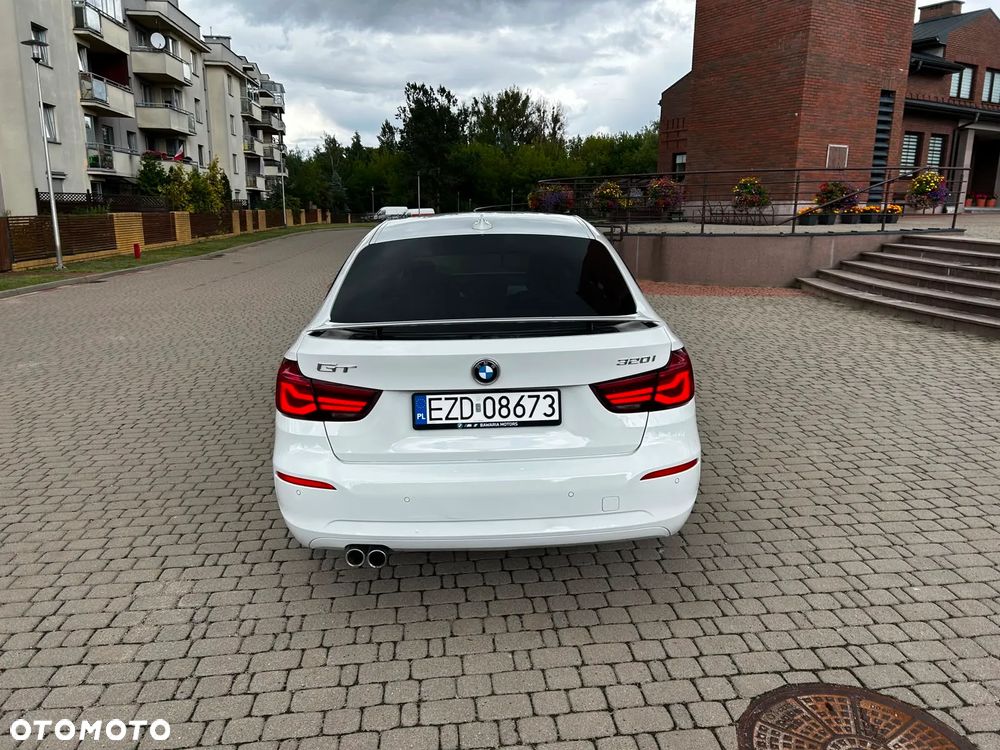 BMW 3GT 320i GPF Advantage - 8
