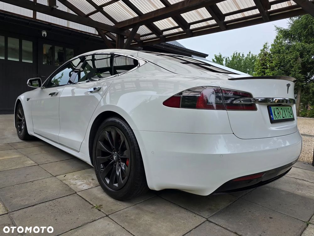 Tesla Model S Dual Motor Allradantrieb - 4