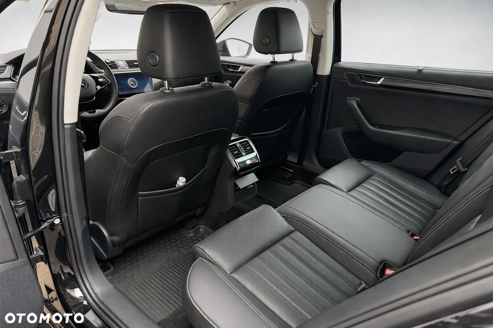 Skoda Superb 2.0 TSI 4x4 L&K DSG - 8