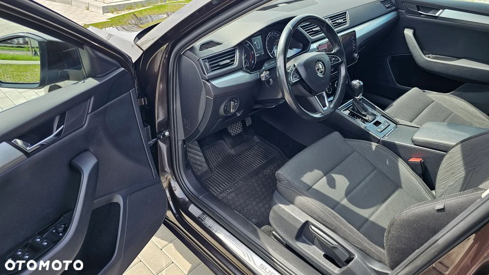 Skoda Superb 2.0 TDI Ambition DSG - 12