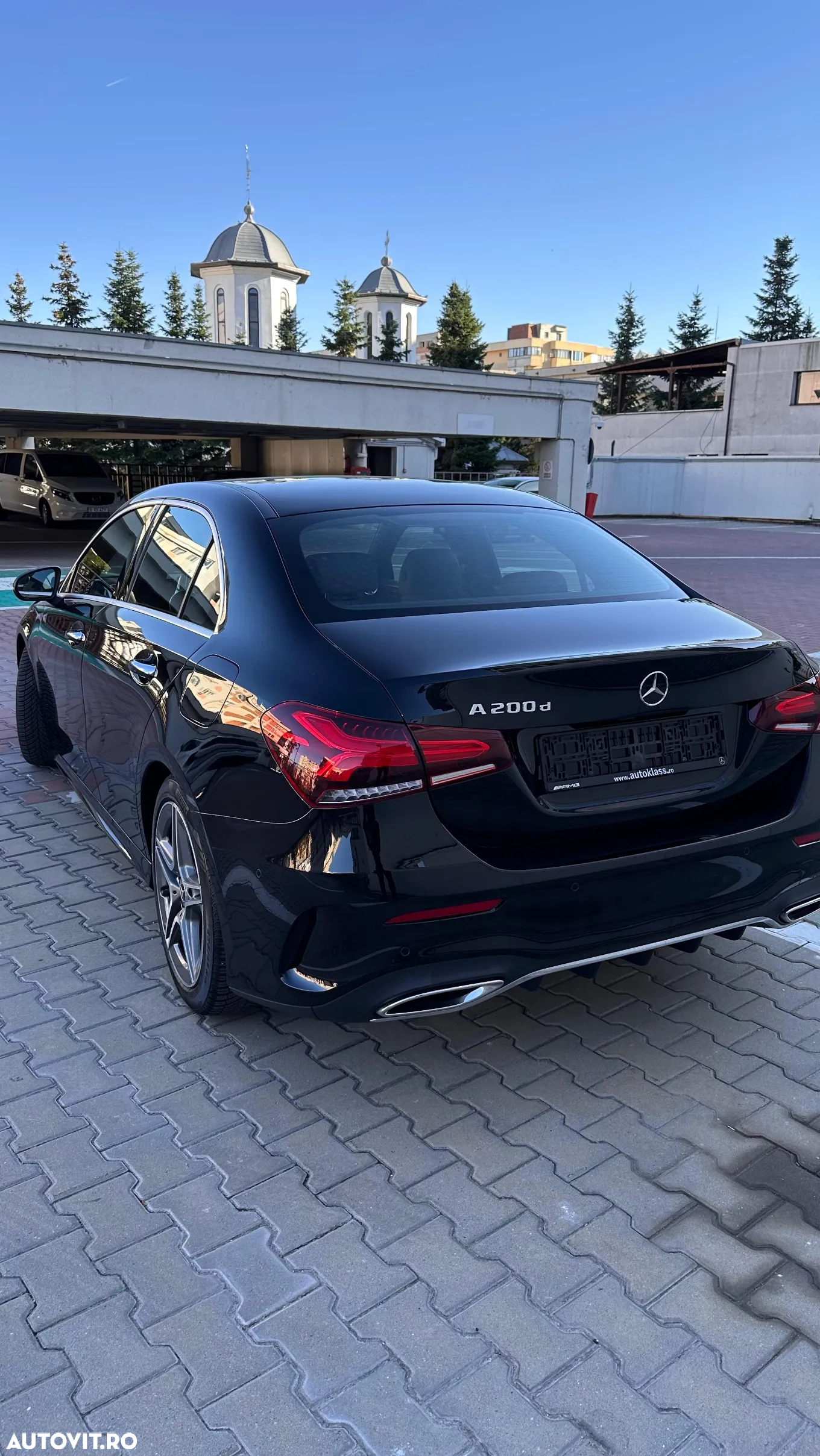 Mercedes-Benz A 200 d 8G-DCT AMG Line - 4