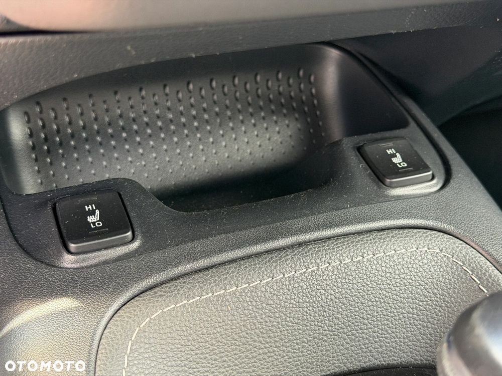 Toyota Corolla 2.0 Hybrid Selection - 19