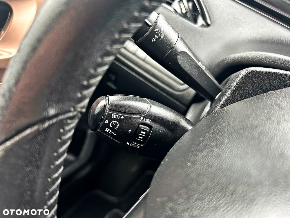 Peugeot 208 e-HDi 92 Stop&Start Style - 37