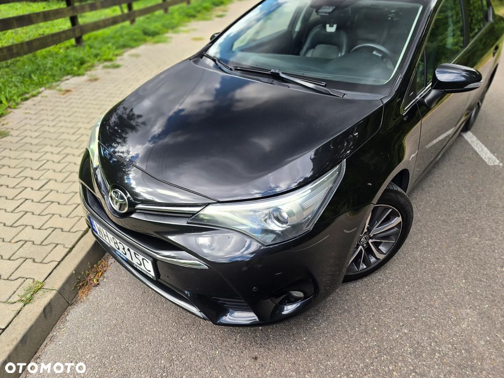 Toyota Avensis 2.0 D-4D Premium - 38