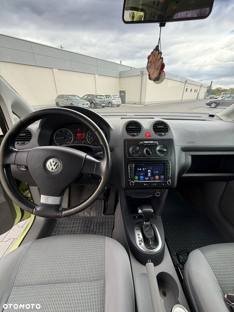 Volkswagen Caddy Life DSG - 10