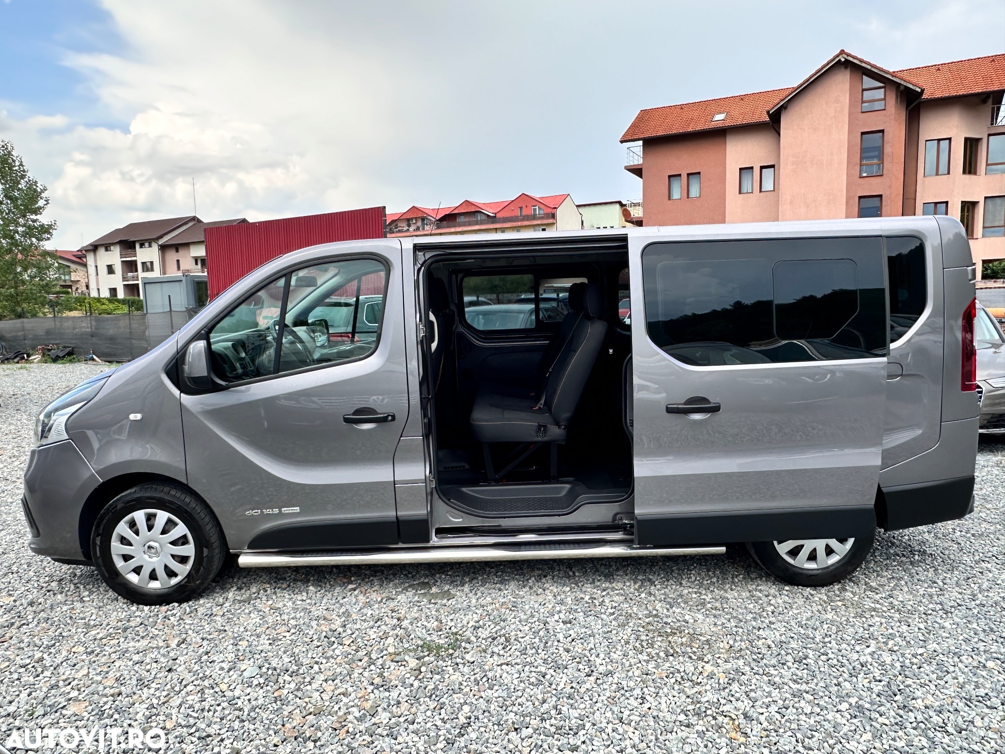 Renault Trafic ENERGY dCi 145 Grand Spaceclass - 14