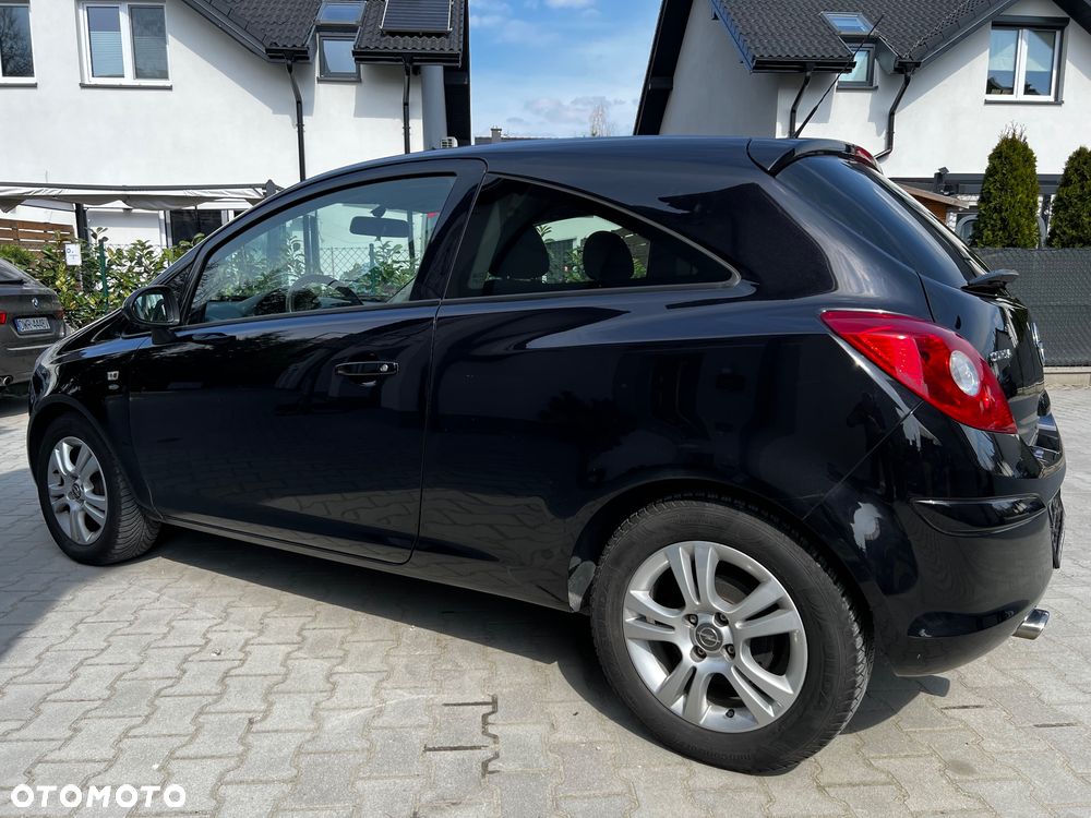 Opel Corsa 1.4 16V Satellite - 3