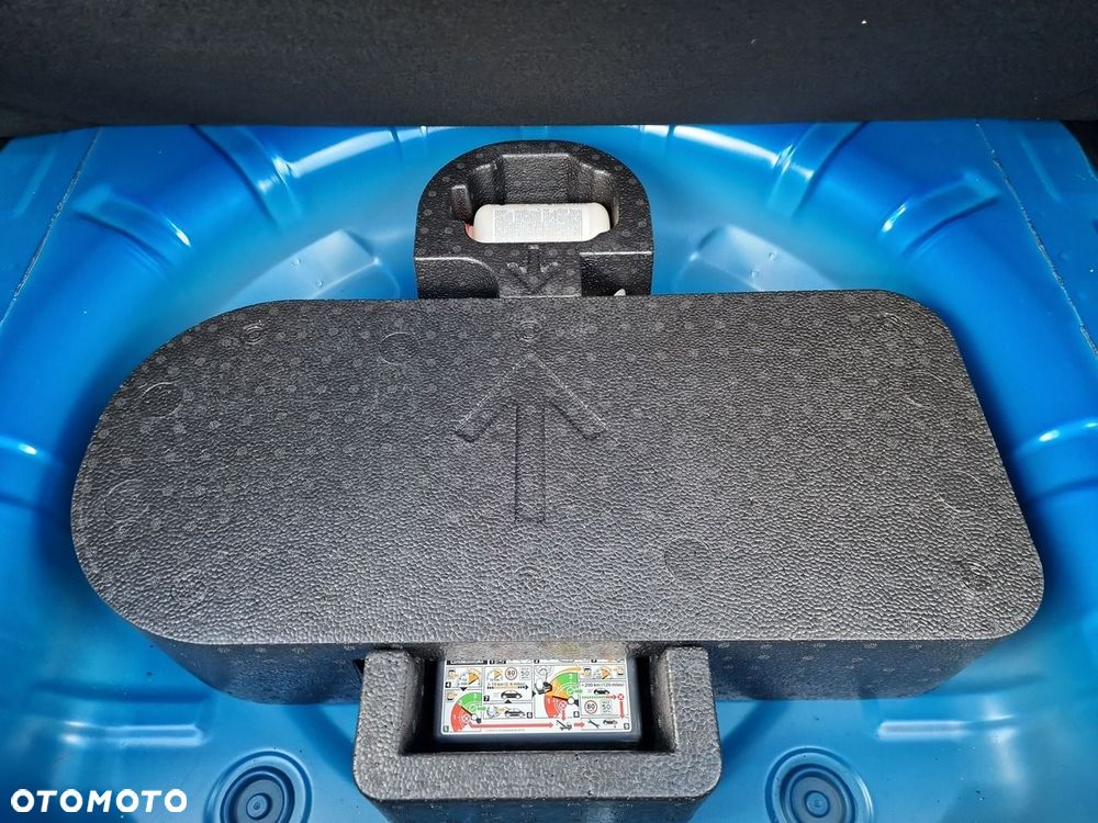 Ford Focus 1.5 EcoBlue STart-Stopp-System ST-LINE X - 36