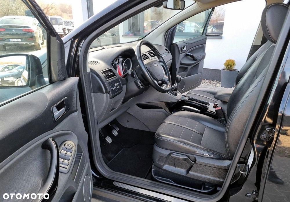 Ford Kuga - 19