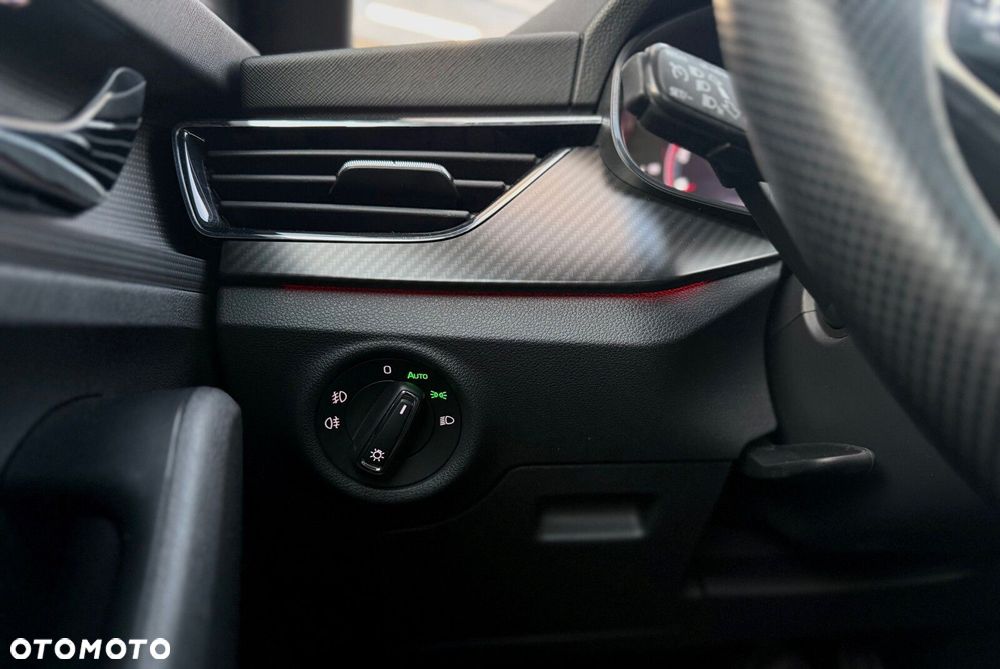 Skoda Kamiq 1.5 TSI Monte Carlo DSG - 25