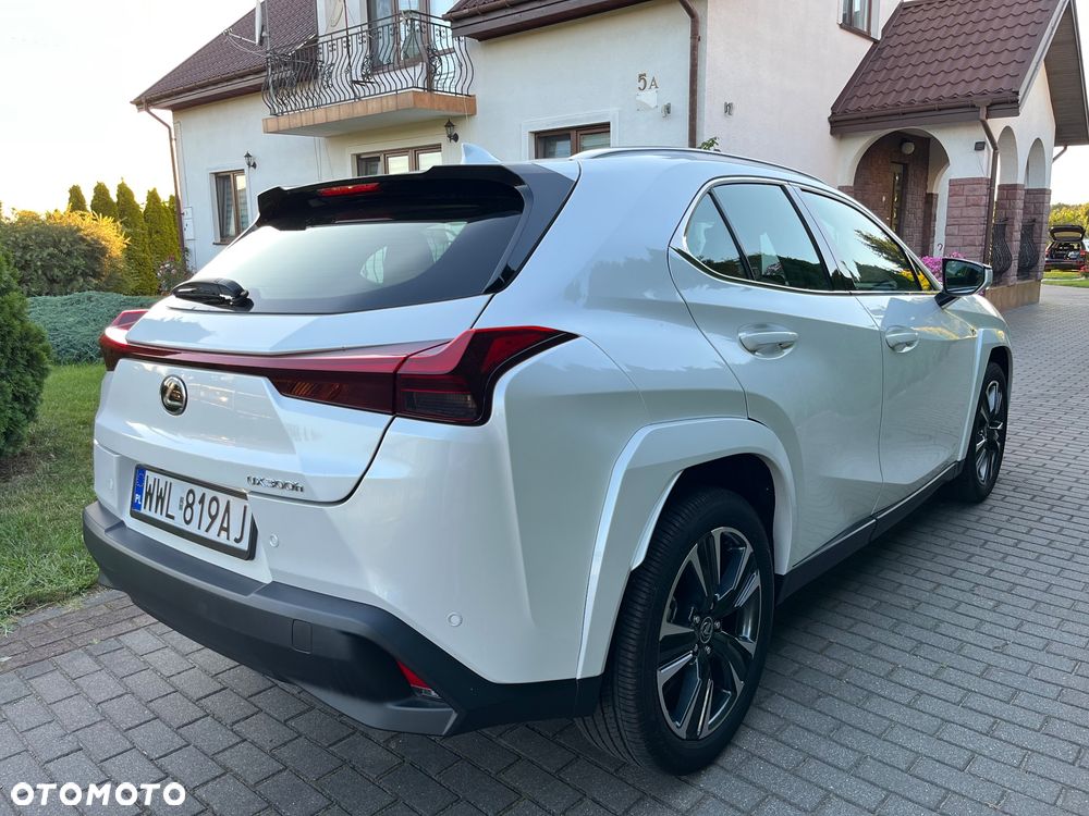 Lexus UX - 9