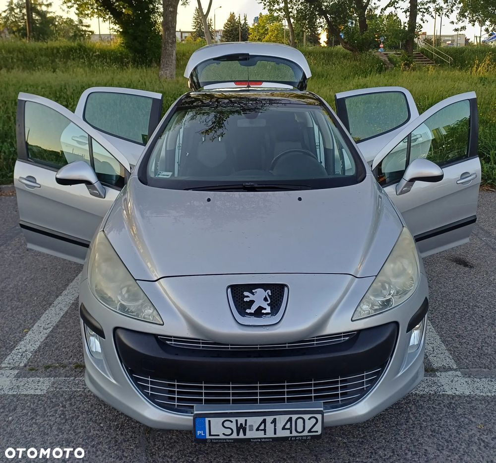 Peugeot 308 - 1