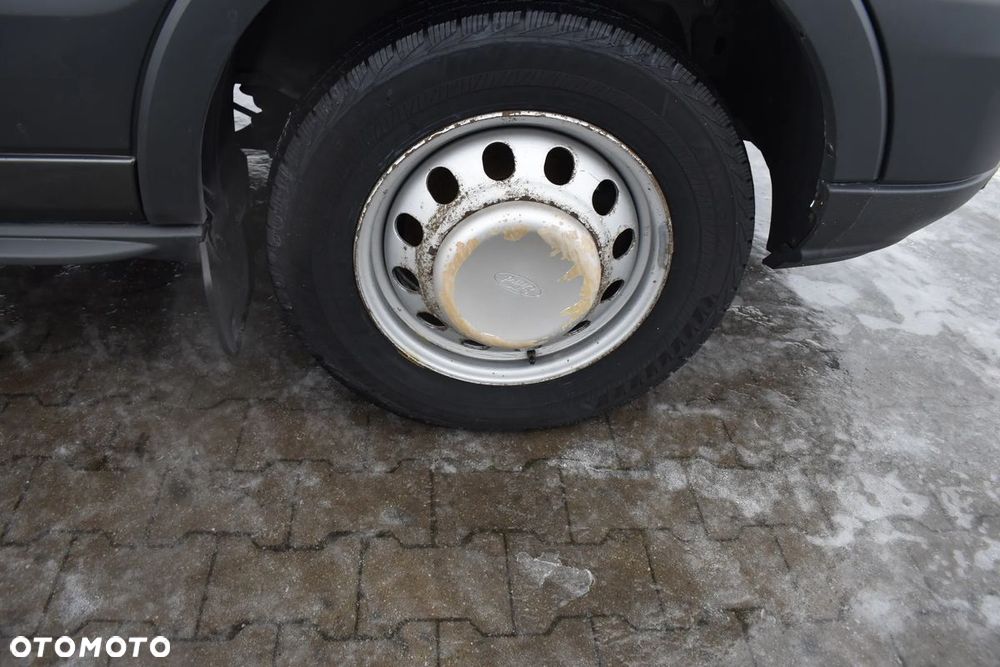 Ford Transit - 12