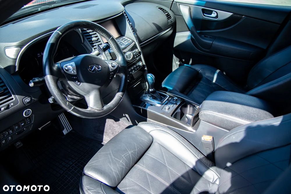 Infiniti Q70 3.7 S Premium - 4