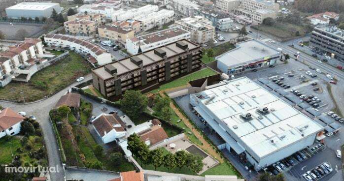 Apartamento T3 em UDF de Celeirós, Aveleda e Vimieiro - Grande imagem: 2/13