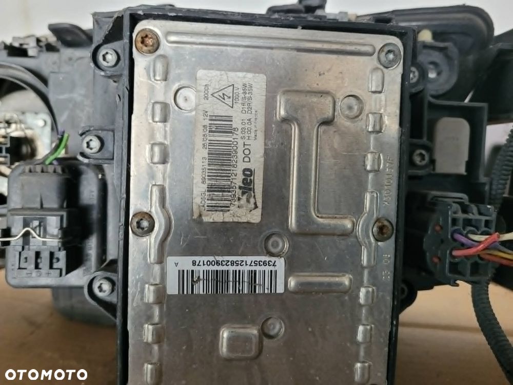 Lampa przednia PRAWA Volvo s80 - 6