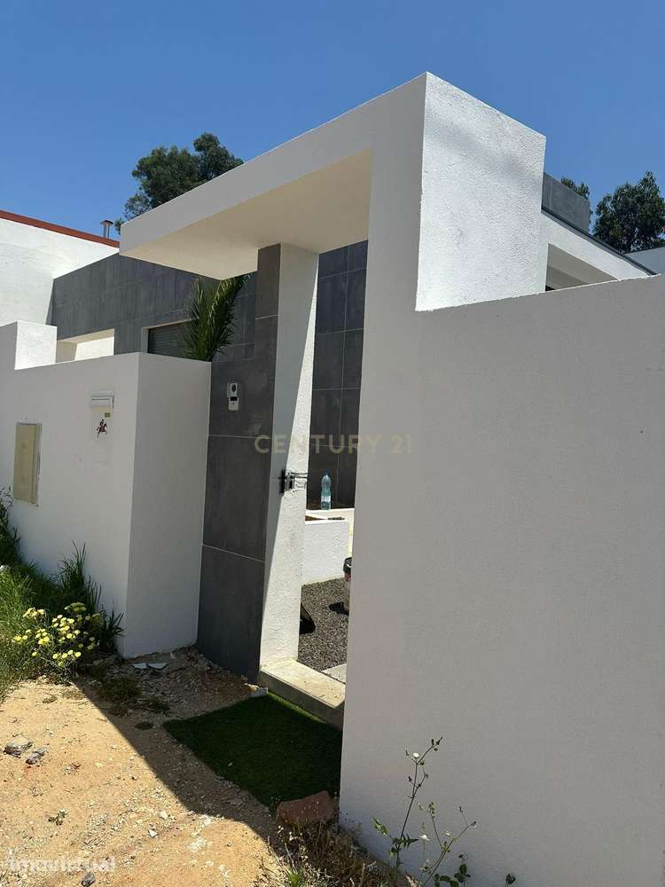 Moradia Térrea de Excelência no Alto do Índio – Conforto, Elegância e - Grande imagem: 5/25