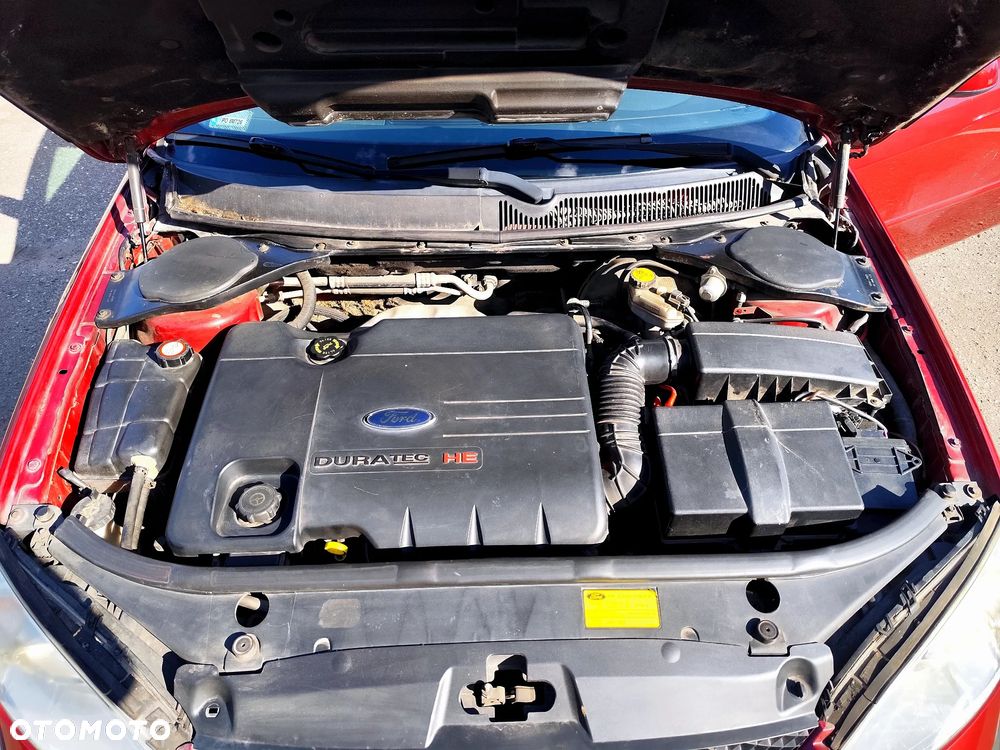Ford Mondeo 2.0 Ghia - 21