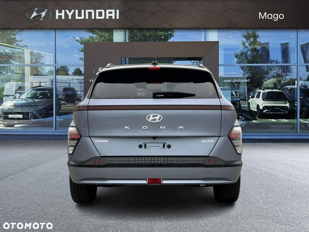 Hyundai Kona 64kWh Executive - 4