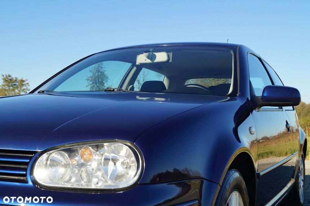 Volkswagen Golf - 10