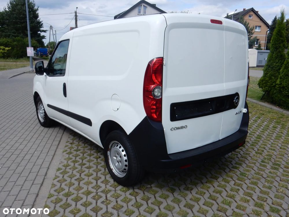 Opel Combo - 4