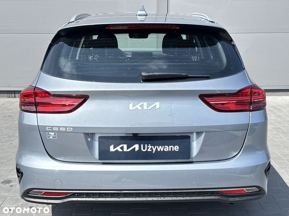 Kia Ceed 1.5 T-GDI M - 11