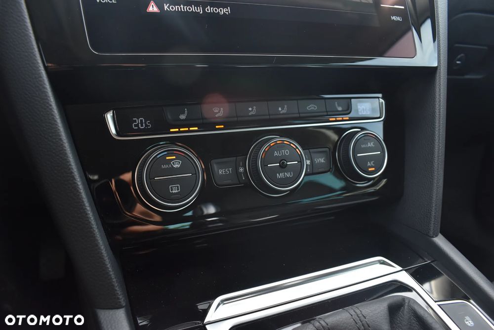 Volkswagen Passat 1.5 TSI EVO Highline DSG - 32