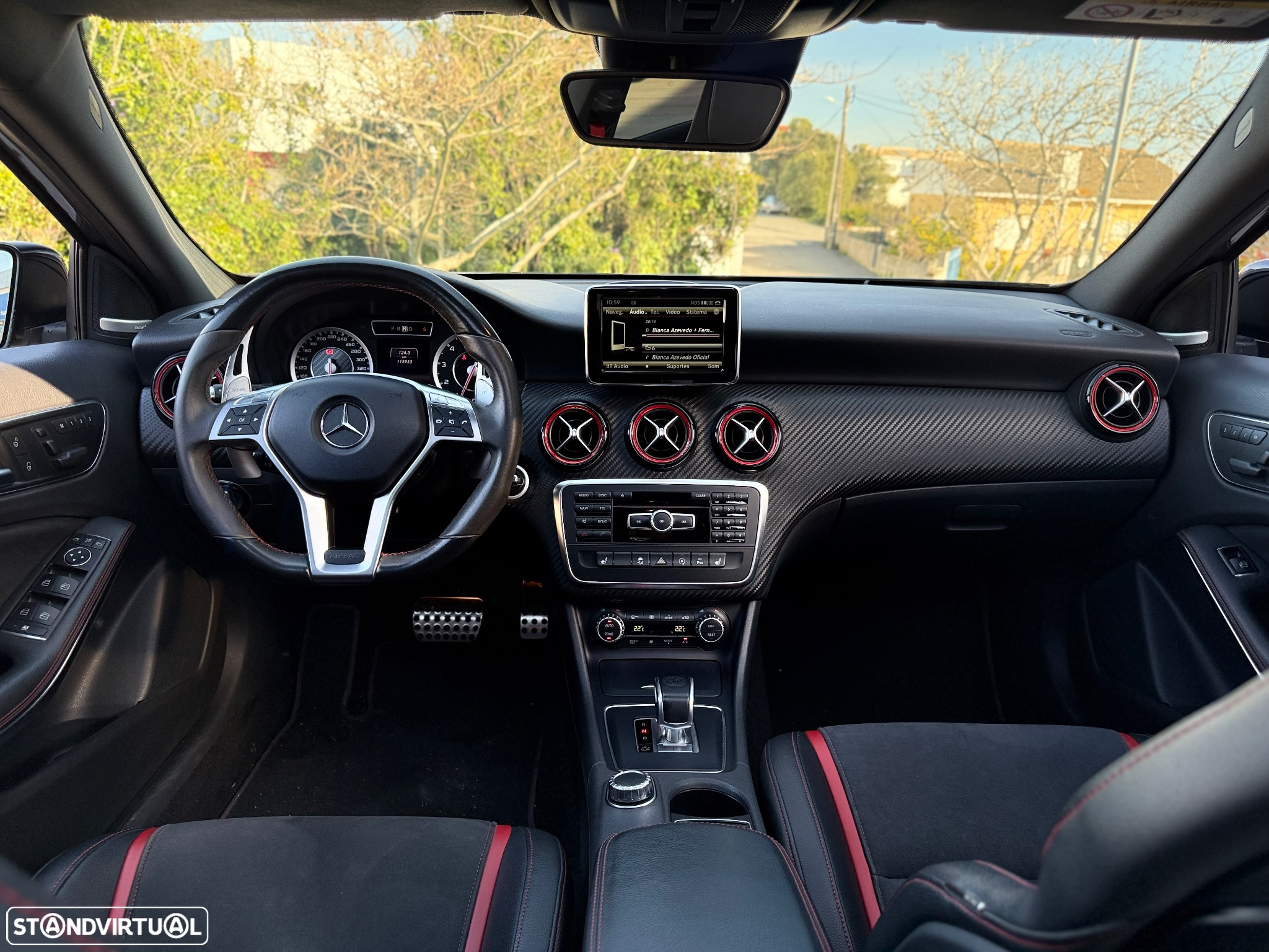 Mercedes-Benz A 45 AMG 4Matic Speedshift 7G-DCT - 16