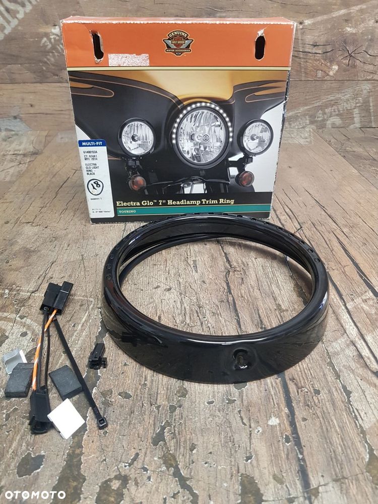 Podświetlana ramka reflektora led Harley Davidson Touring 61400153A - 2
