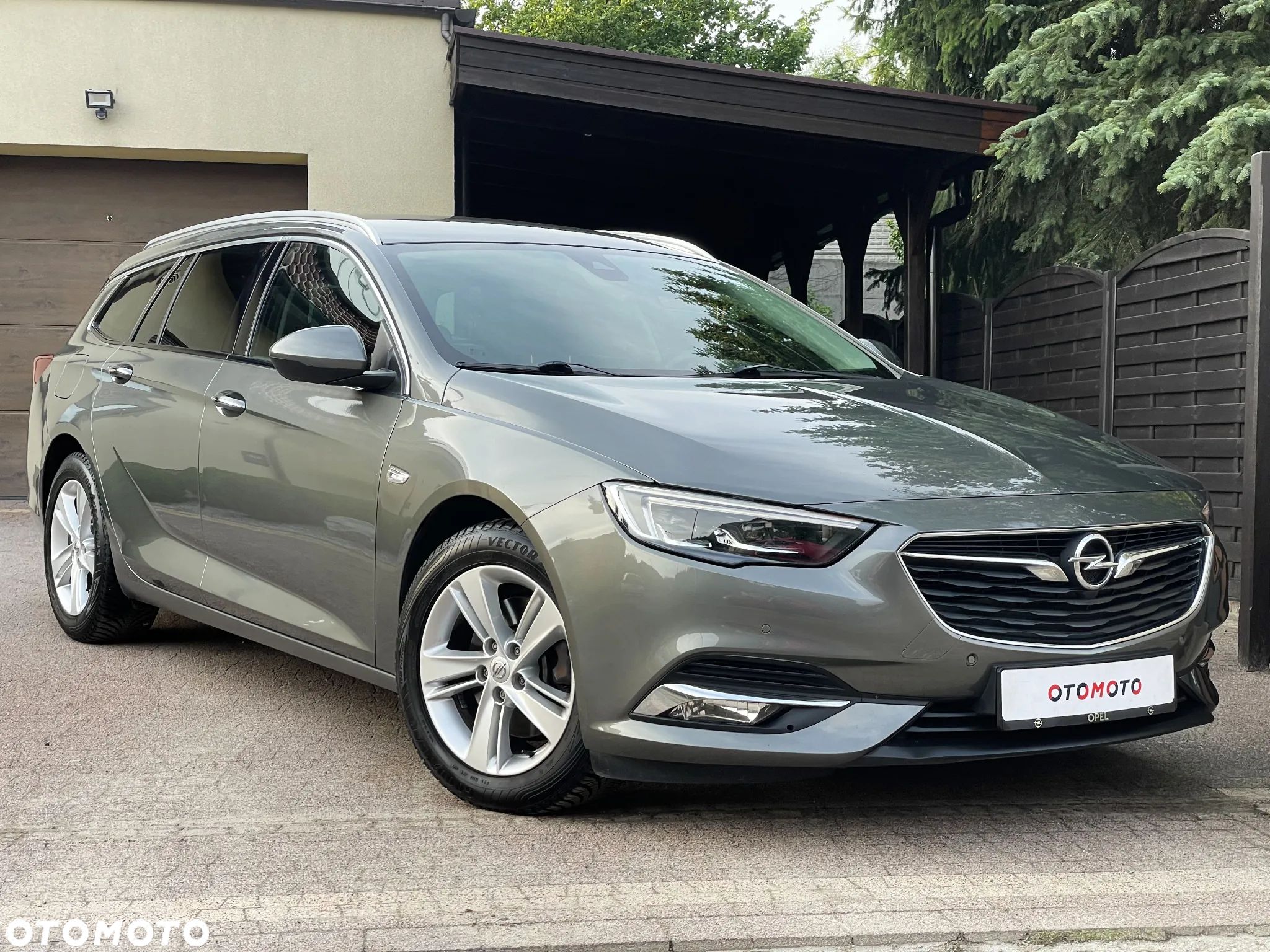 Opel Insignia 1.5 T Innovation S&S - 1