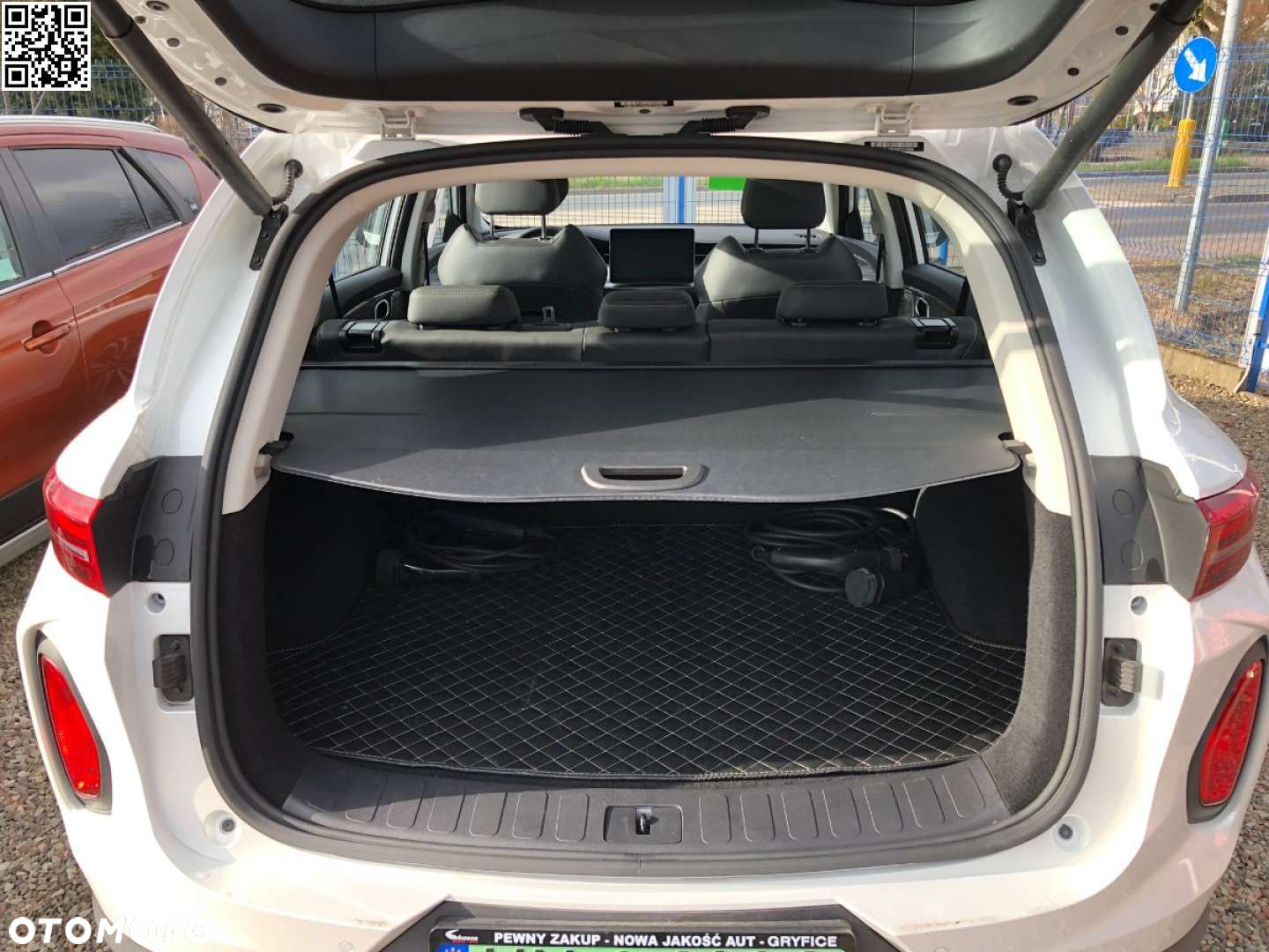 Skywell ET5 72kWh Luxury - 15