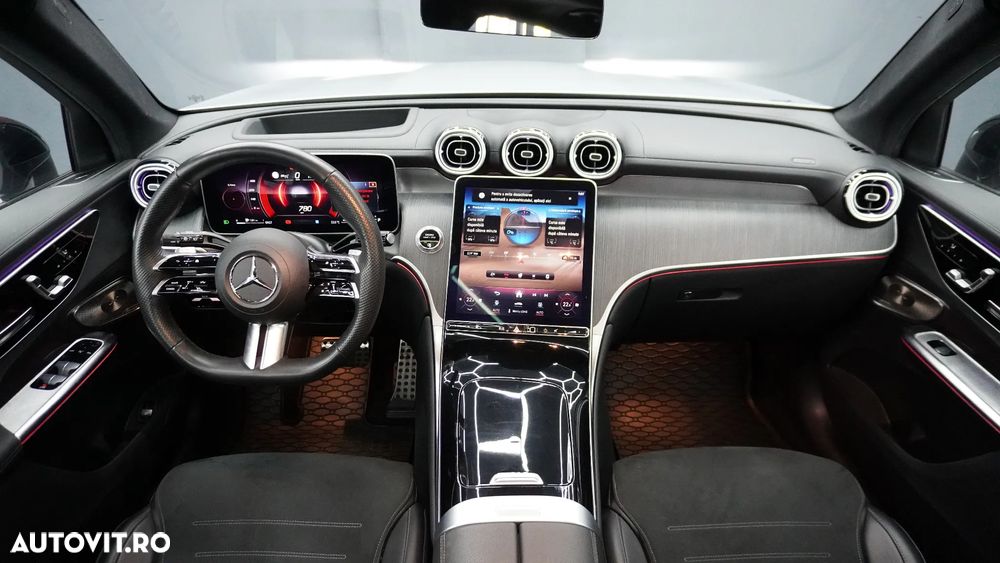 Mercedes-Benz GLC 300 4MATIC MHEV - 3