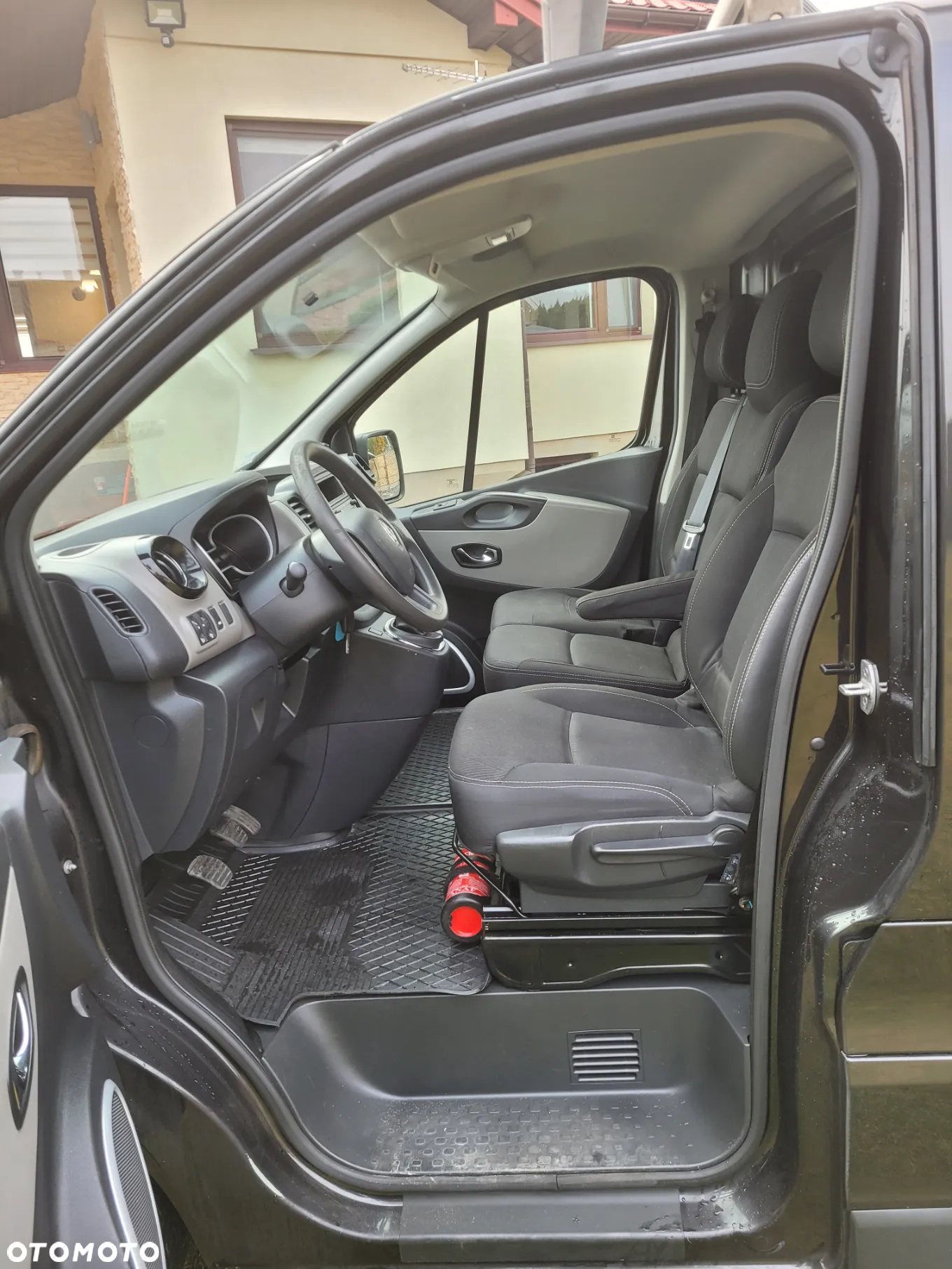 Renault TRAFIC - 11