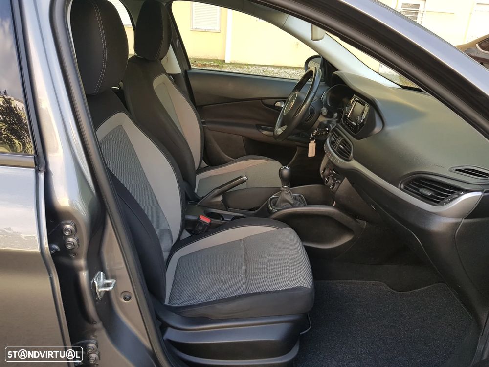 Fiat Tipo 1.3 M-Jet Lounge - 34