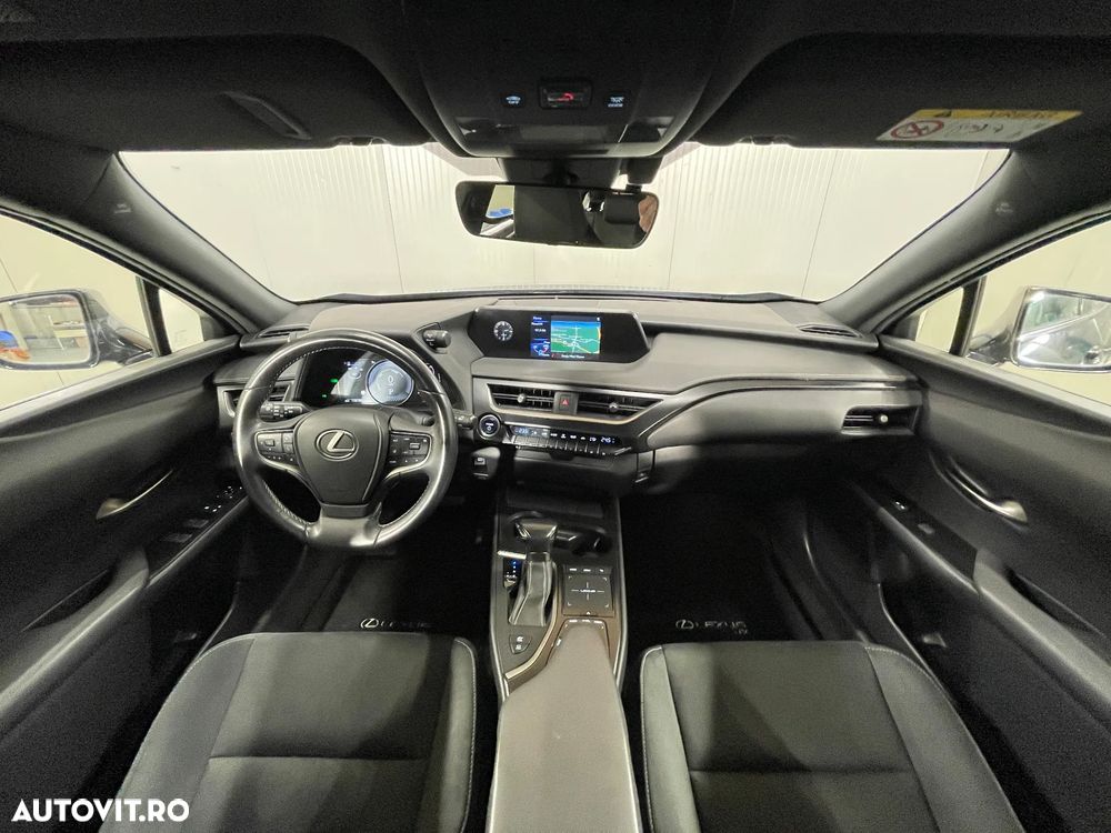 Lexus UX 250h Business Edition - 7