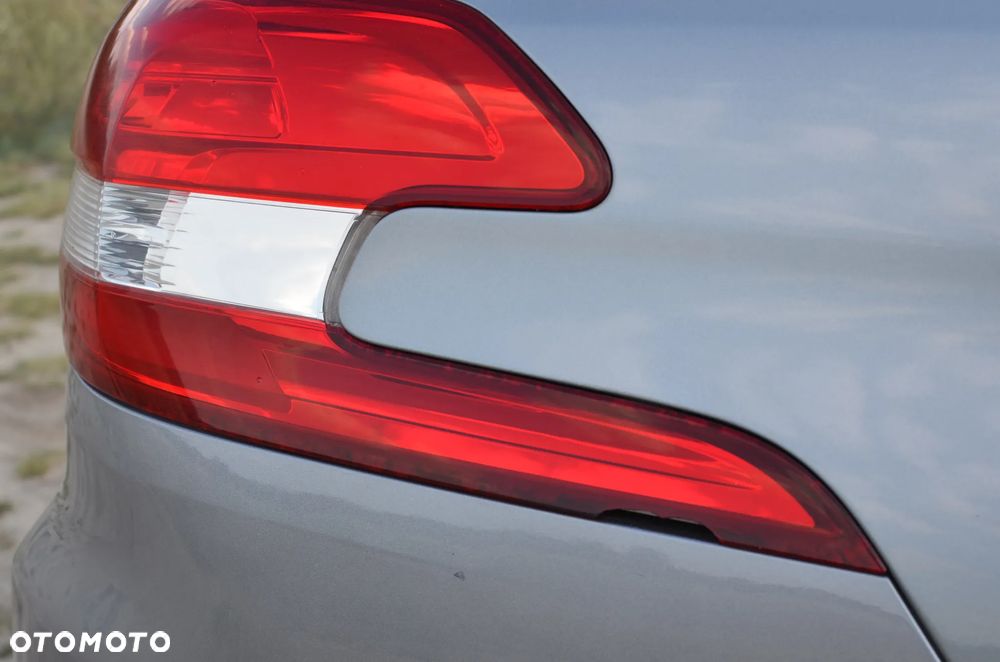 Peugeot 308 SW 1.6 BlueHDi Active S&S - 17
