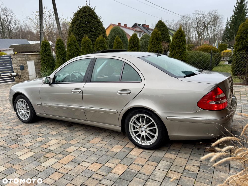 Mercedes-Benz Klasa E 350 Elegance Sport Edition - 4