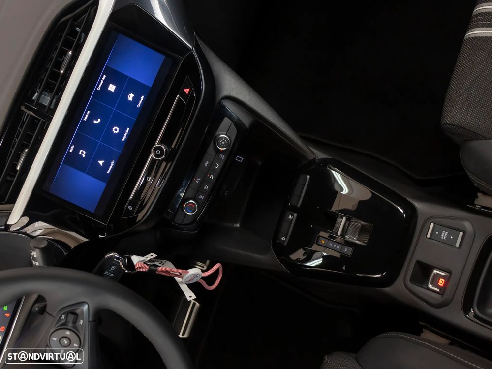 Opel Corsa 1.2 T Hybrid EdCT - 27