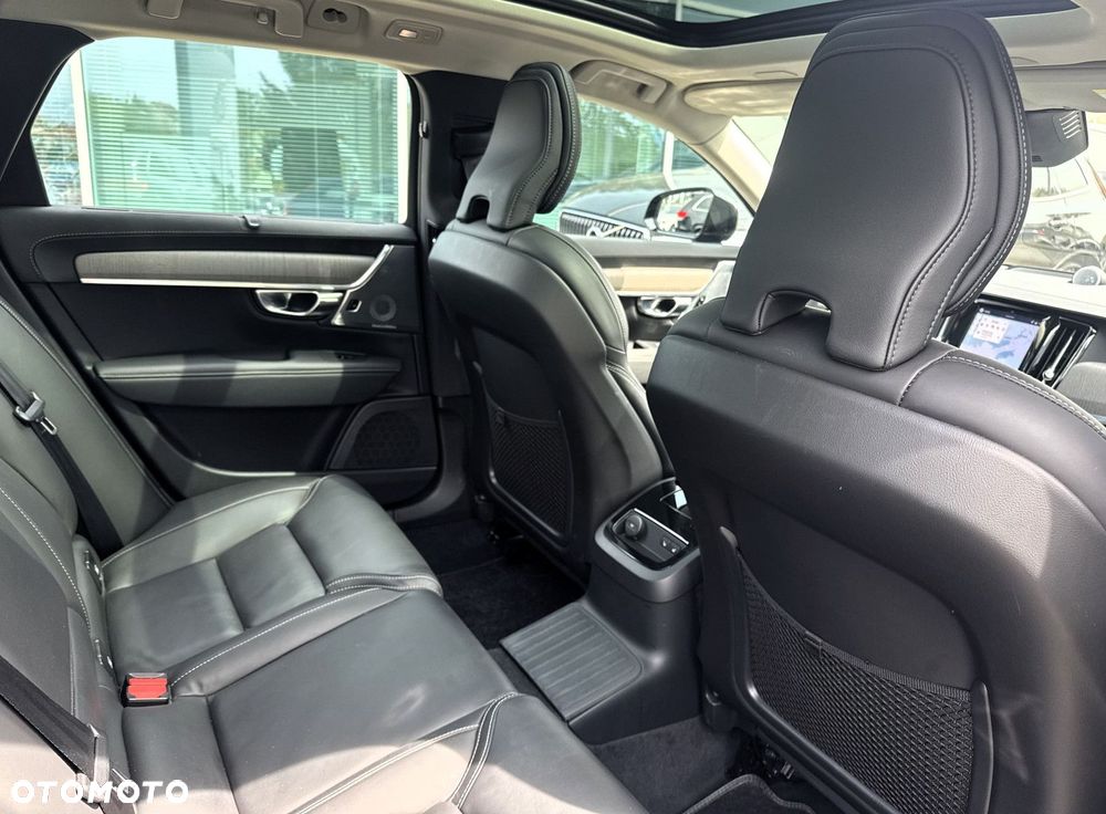 Volvo V90 - 25