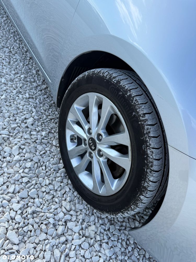 Kia Ceed 1.6 CRDi 136 ISG Vision - 12
