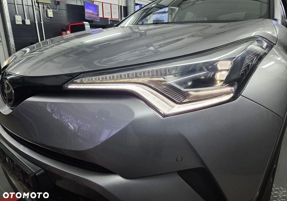 Toyota C-HR - 11