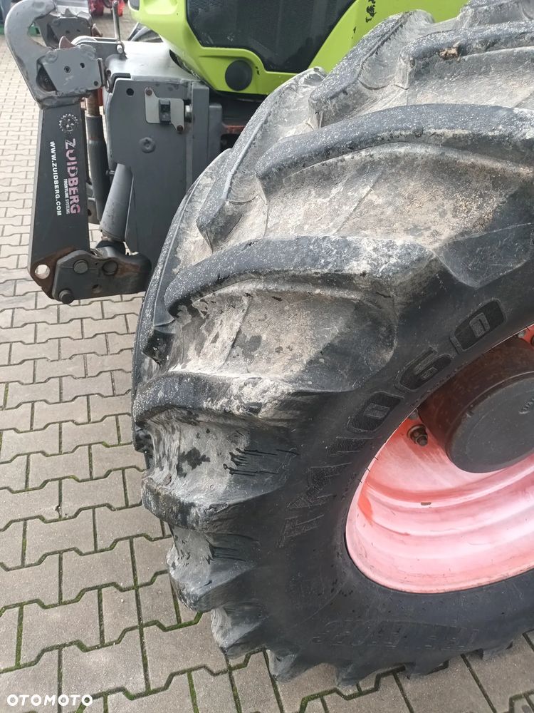 Claas Axion 810 CEBIS - 13